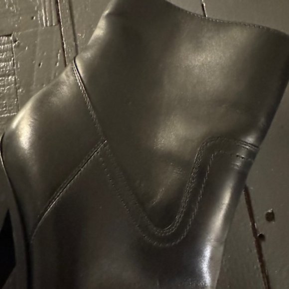 Saint Laurent YSL Black Bootie Boot 39 / 8 Great Condition - Picture 15 of 16